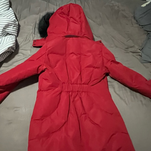 Lightly worn winter jacket. Size woman’s Small. London Fog. - Picture 2 of 2